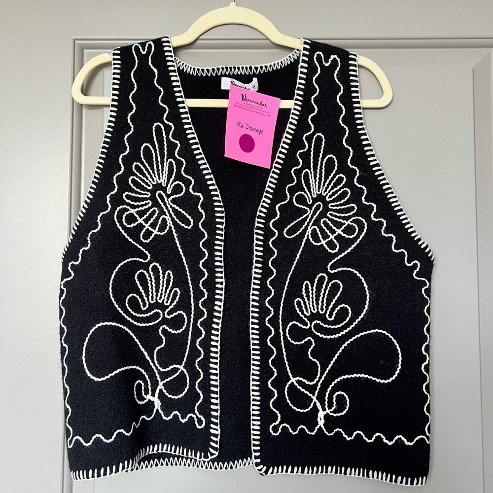 Vernacular (local store) black and white pattern sweater vest